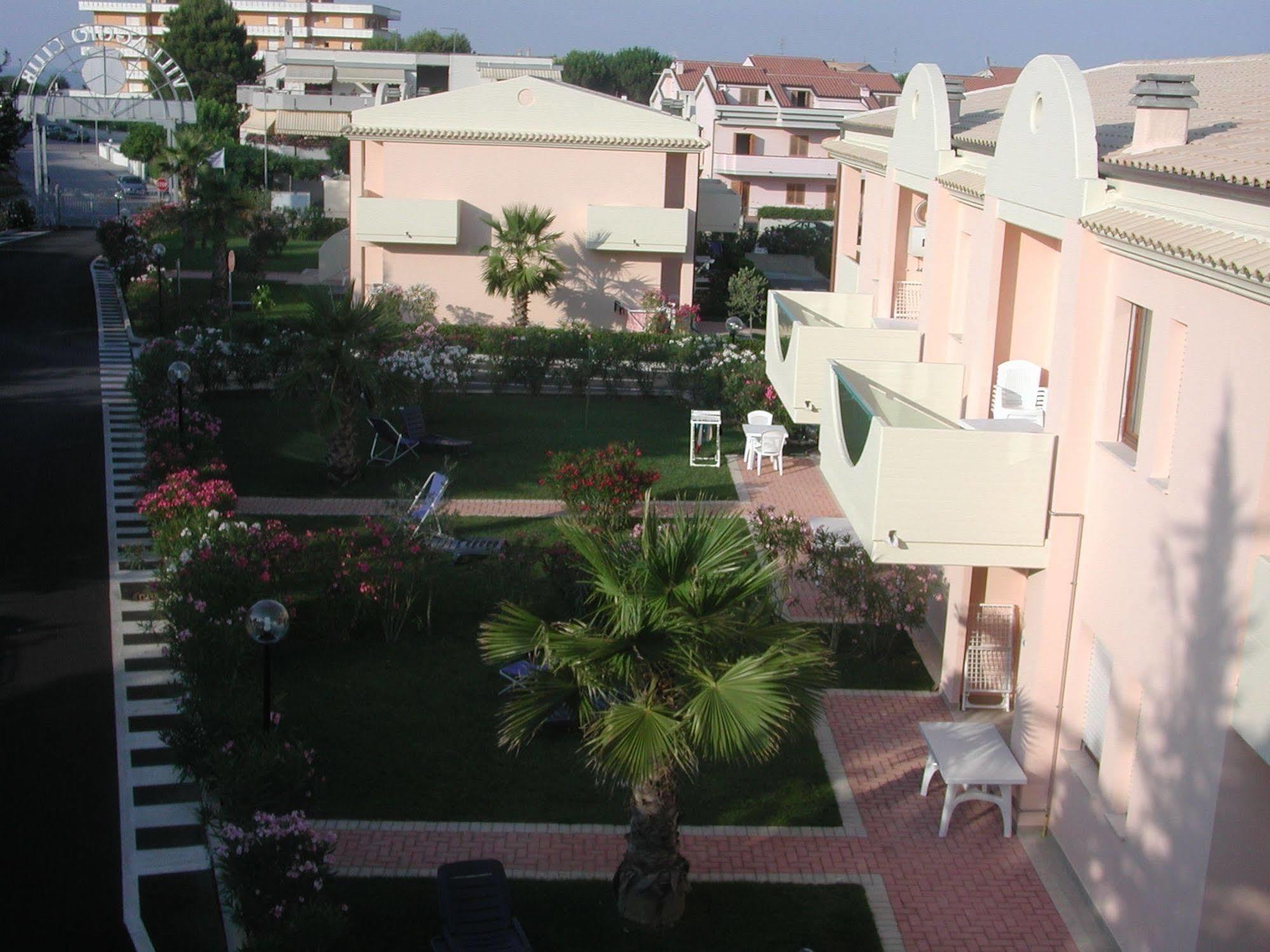 Villaggio Centro Vacanze De Angelis Numana Exterior photo