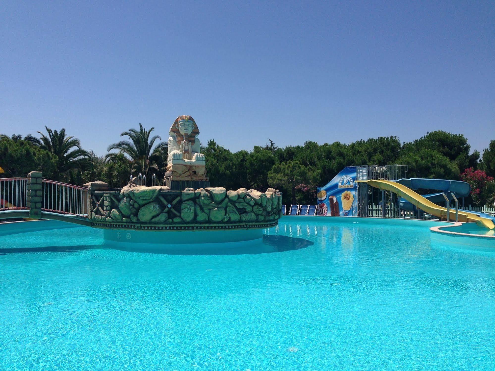 Villaggio Centro Vacanze De Angelis Numana Exterior photo